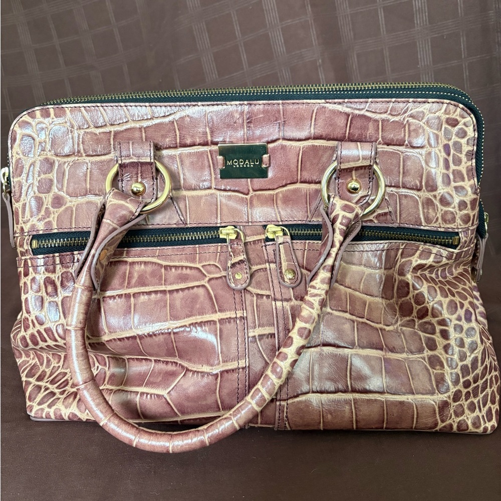 Modalu London Croc Embossed Leather Satchel Mauve Double Zip – Like New
